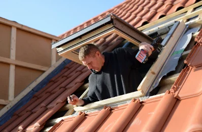 Pose de fenêtres de toit Velux à Anglars